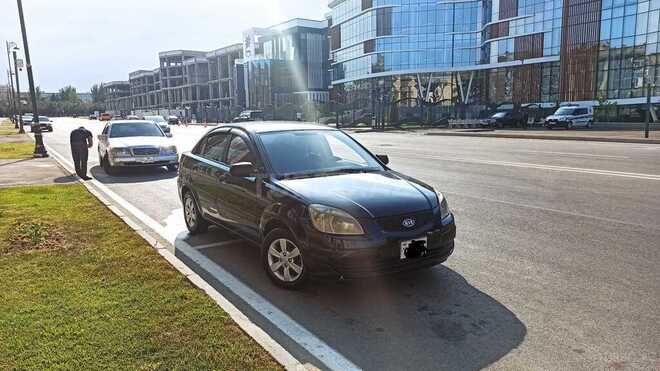 Kia Rio 2008, 168,122 km - 1.4 л - Bakı