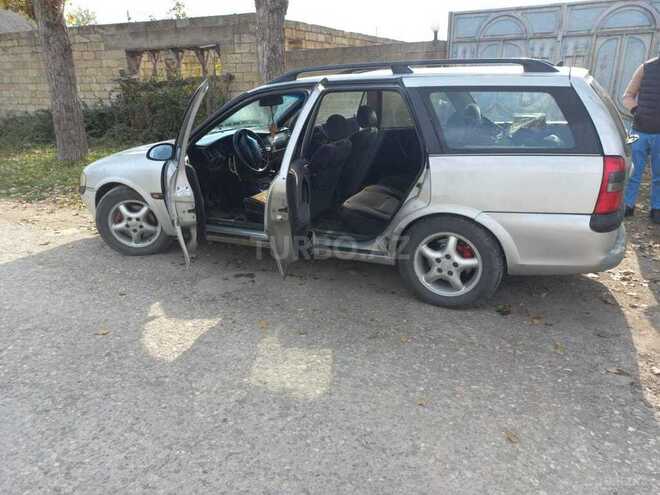 Opel Vectra 1998, 374,000 km - 2.0 л - Xaçmaz