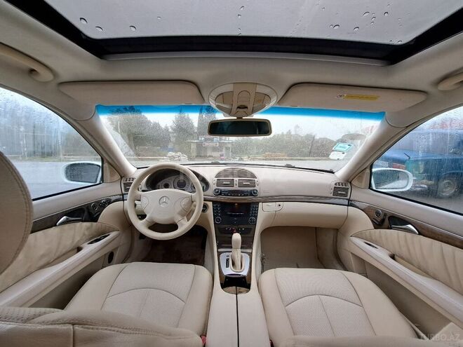 Mercedes E 240 2003, 225,365 km - 2.4 l - Masallı