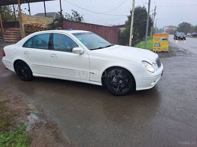 Mercedes E 240 2003, 225,365 km - 2.4 l - Masallı