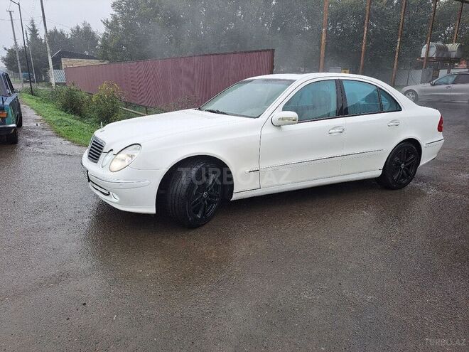 Mercedes E 240 2003, 225,365 km - 2.4 l - Masallı