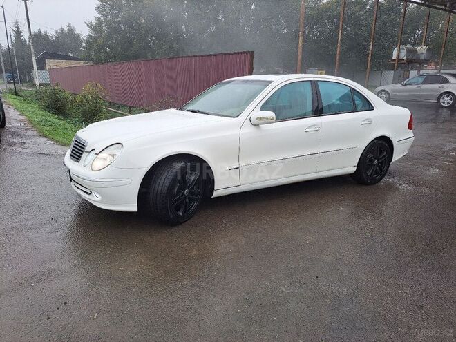 Mercedes E 240 2003, 225,365 km - 2.4 l - Masallı