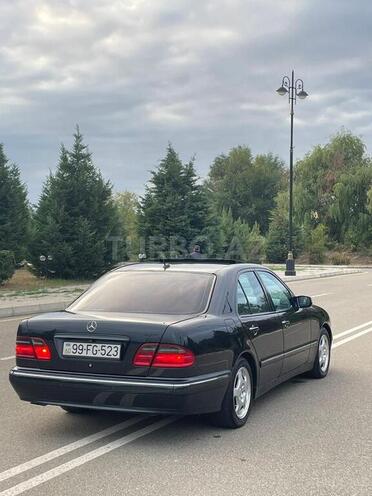 Mercedes E 240 2001, 188,000 km - 2.6 l - Mingəçevir