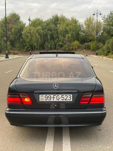 Mercedes E 240 2001, 188,000 km - 2.6 l - Mingəçevir