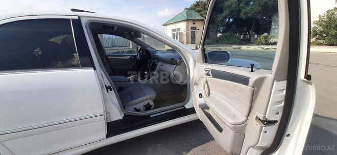 Mercedes C 250 2005, 237,000 km - 2.5 l - Bakı