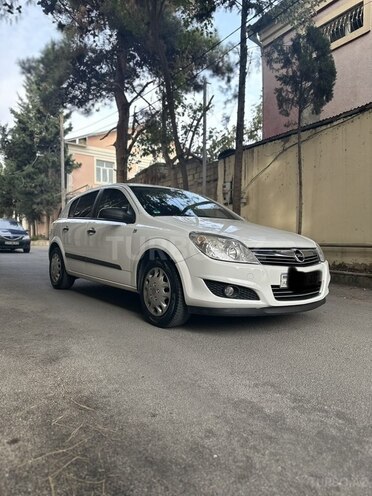 Opel Astra 2009, 195,000 km - 1.4 л - Bakı