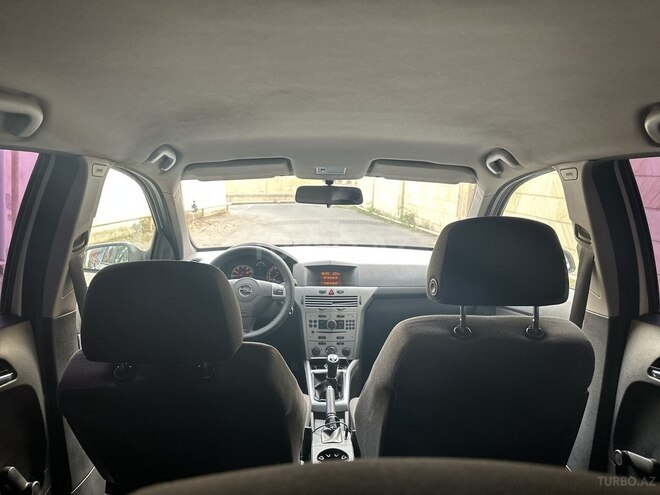 Opel Astra 2009, 195,000 km - 1.4 л - Bakı