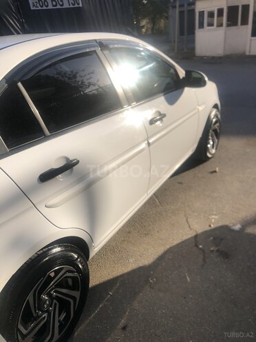 Hyundai Accent 2009, 298,000 km - 1.4 l - Bakı