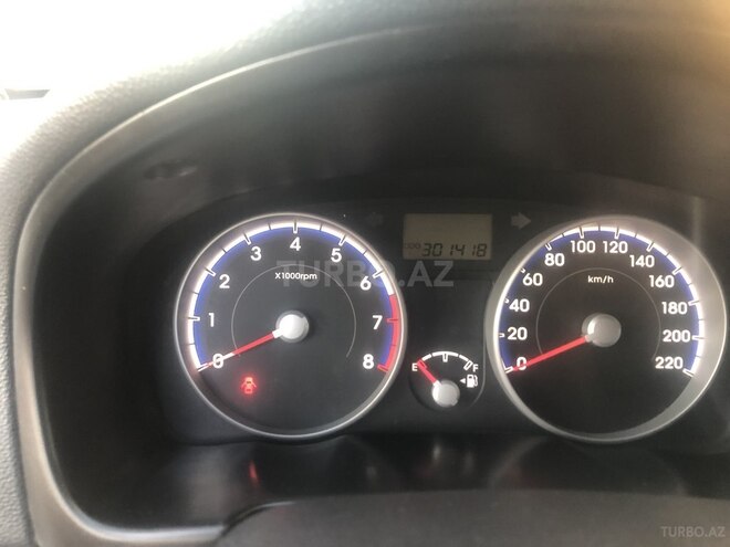 Hyundai Accent 2009, 298,000 km - 1.4 l - Bakı
