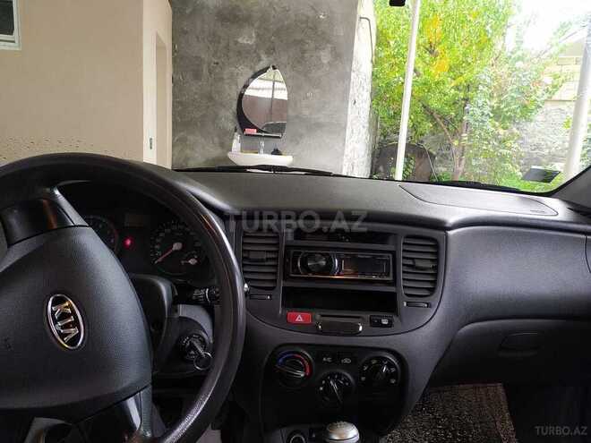 Kia Rio 2007, 259,000 km - 1.4 l - Şəki
