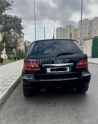 Mercedes B 180 2010, 146,001 km - 1.7 л - Bakı