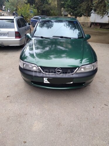 Opel Vectra 1997, 200,000 km - 2.0 л - Bakı
