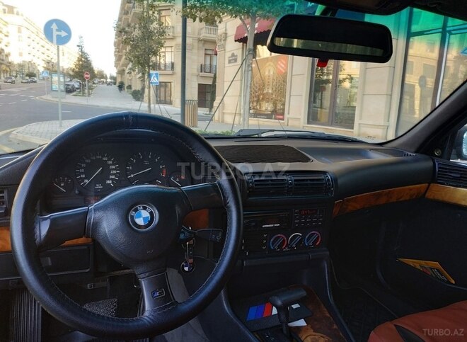 BMW 525 1992, 450,000 km - 2.5 l - Bakı