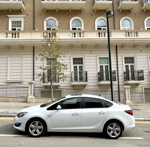 Opel Astra 2015, 64,500 km - 1.6 l - Bakı