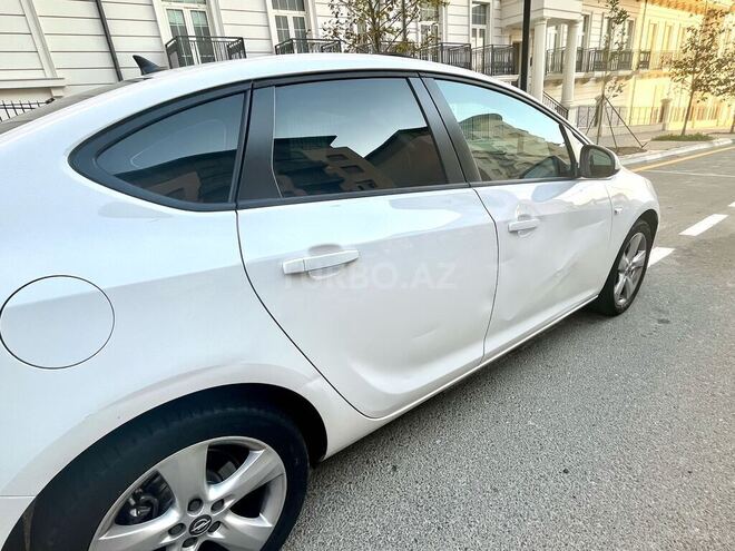 Opel Astra 2015, 64,500 km - 1.6 l - Bakı
