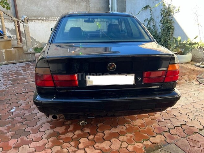 BMW 520 1992, 267,458 km - 2.0 l - Bakı
