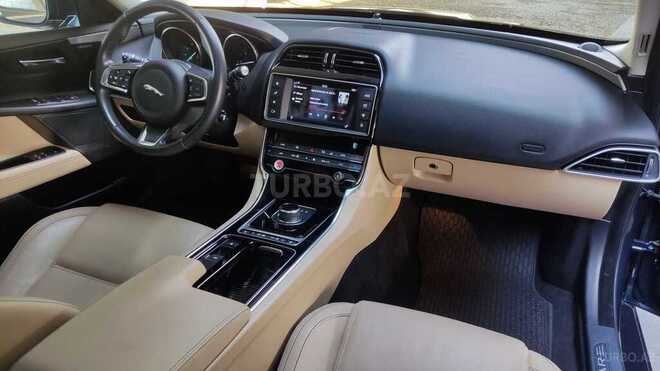 Jaguar XE 2018, 39,000 km - 2.0 l - Bakı