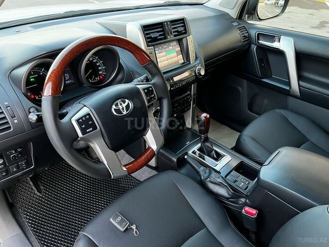 Toyota Prado 2011, 173,000 km - 3.0 l - Bakı
