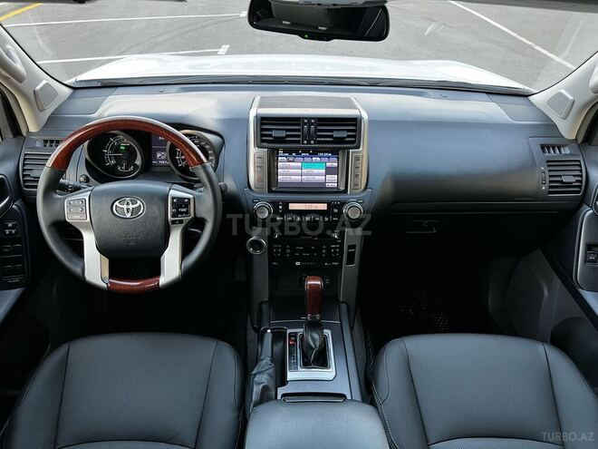 Toyota Prado 2011, 173,000 km - 3.0 l - Bakı