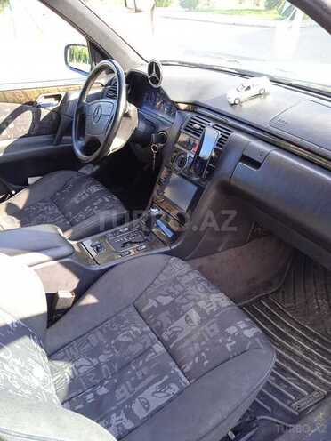 Mercedes E 240 1998, 384,244 km - 2.4 l - Xaçmaz