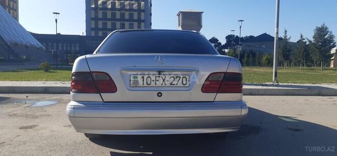 Mercedes E 270 1999, 561,157 km - 2.7 l - Bakı