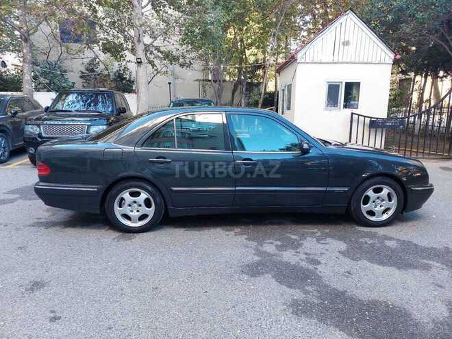 Mercedes E 220 2000, 369,000 km - 2.2 л - Bakı