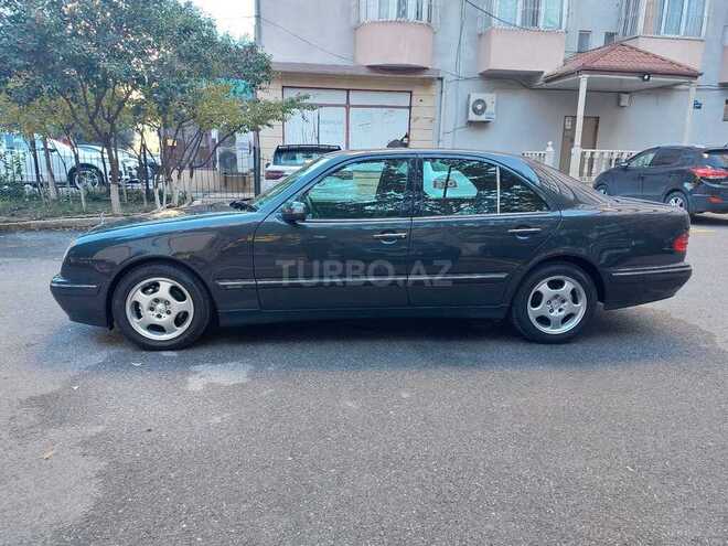 Mercedes E 220 2000, 369,000 km - 2.2 л - Bakı