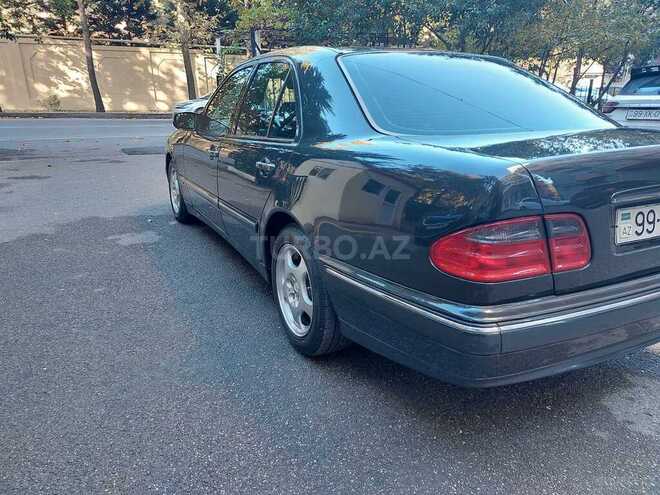Mercedes E 220 2000, 369,000 km - 2.2 л - Bakı