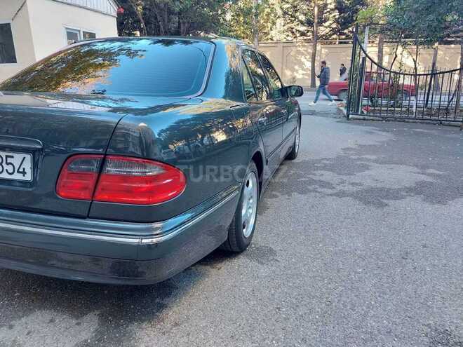 Mercedes E 220 2000, 369,000 km - 2.2 л - Bakı