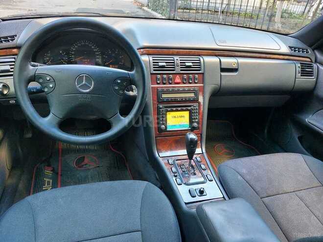 Mercedes E 220 2000, 369,000 km - 2.2 л - Bakı