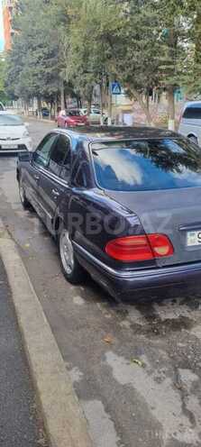 Mercedes E 230 1996, 312,000 km - 2.3 l - Bakı