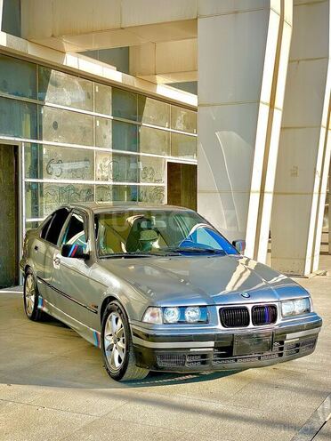 BMW 325 1992, 415,000 km - 2.5 l - Bakı