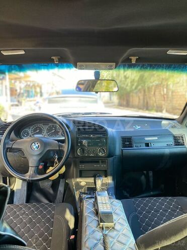 BMW 325 1992, 415,000 km - 2.5 l - Bakı