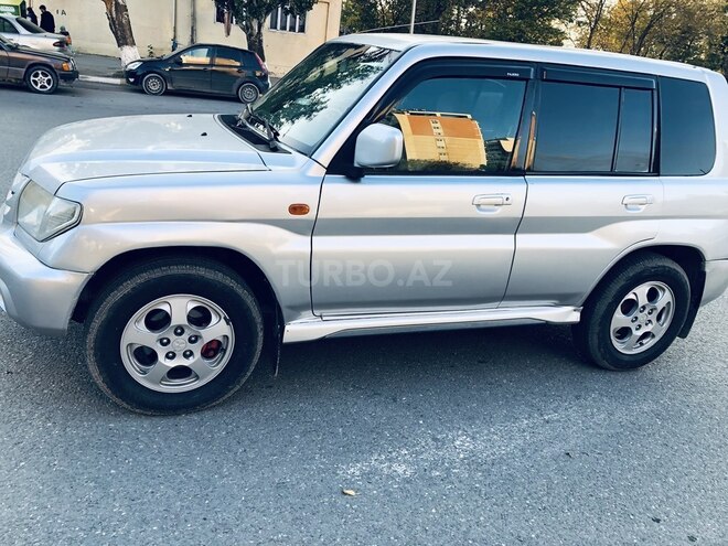 Mitsubishi Pajero io 2001, 241,041 km - 2.0 л - Sumqayıt