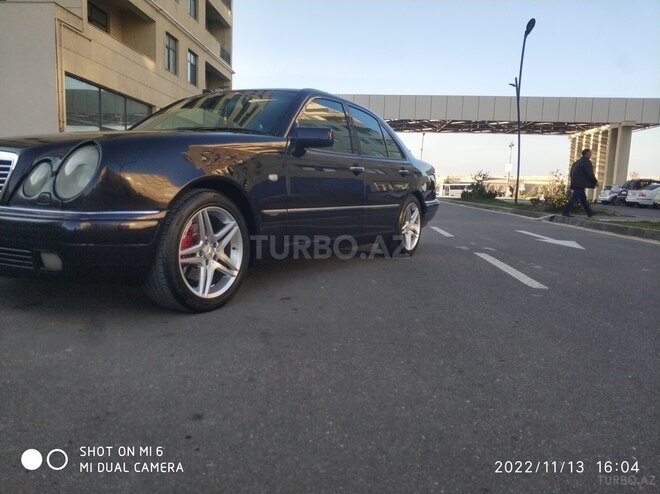 Mercedes E 240 1998, 368,450 km - 2.4 l - Sumqayıt