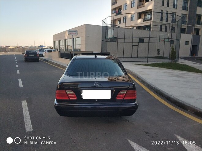 Mercedes E 240 1998, 368,450 km - 2.4 l - Sumqayıt