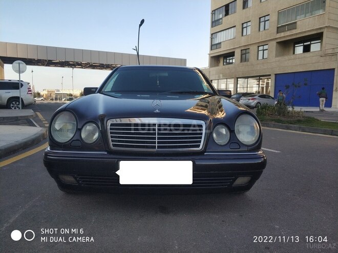 Mercedes E 240 1998, 368,450 km - 2.4 l - Sumqayıt