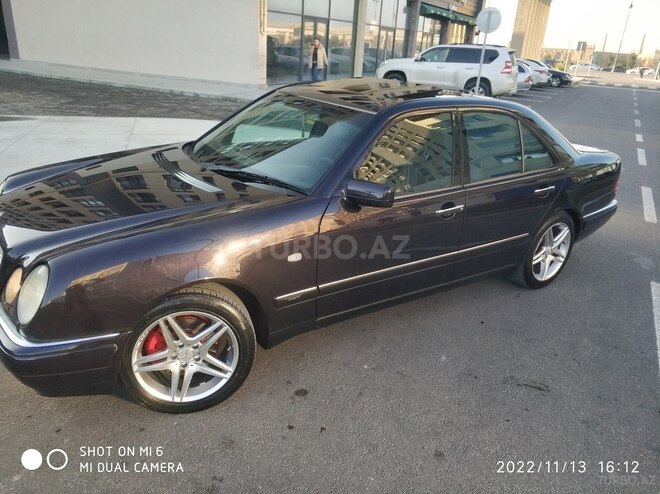 Mercedes E 240 1998, 368,450 km - 2.4 l - Sumqayıt