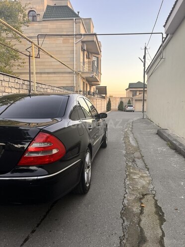 Mercedes E 240 2003, 292,000 km - 2.4 l - Bakı
