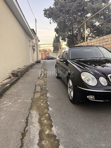 Mercedes E 240 2003, 292,000 km - 2.4 l - Bakı