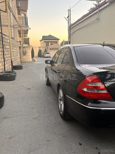 Mercedes E 240 2003, 292,000 km - 2.4 l - Bakı