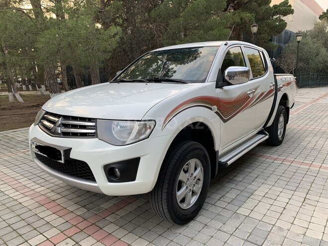 Mitsubishi L200 2012, 195,620 km - 2.5 l - Xırdalan