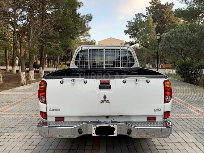 Mitsubishi L200 2012, 195,620 km - 2.5 l - Xırdalan