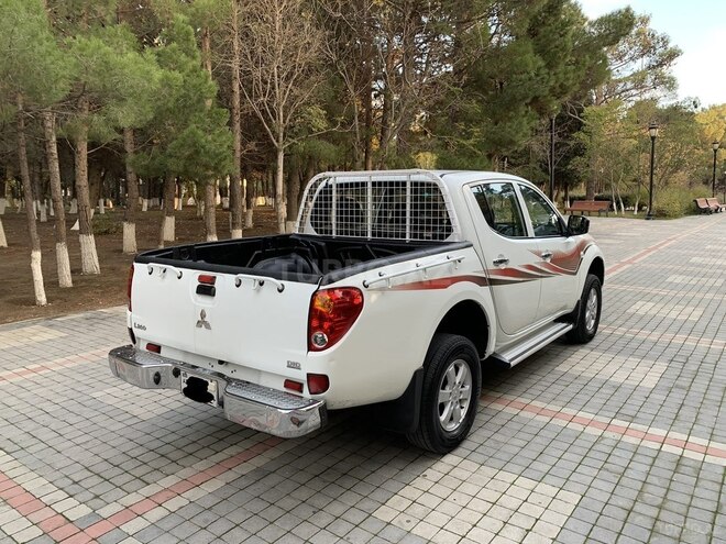 Mitsubishi L200 2012, 195,620 km - 2.5 l - Xırdalan