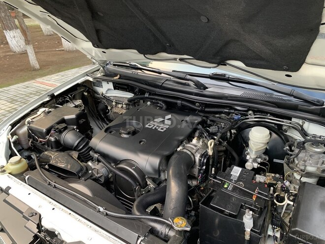 Mitsubishi L200 2012, 195,620 km - 2.5 l - Xırdalan