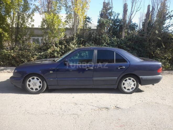 Mercedes E 300 1996, 245,000 km - 3.0 l - Bakı