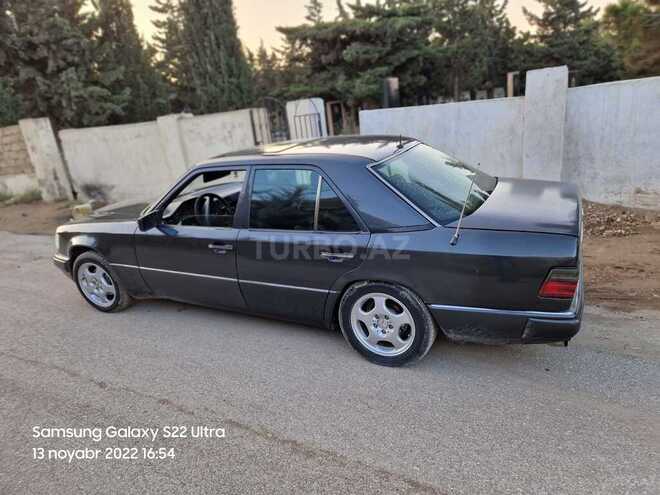 Mercedes E 280 1994, 425,000 km - 2.8 л - Bakı