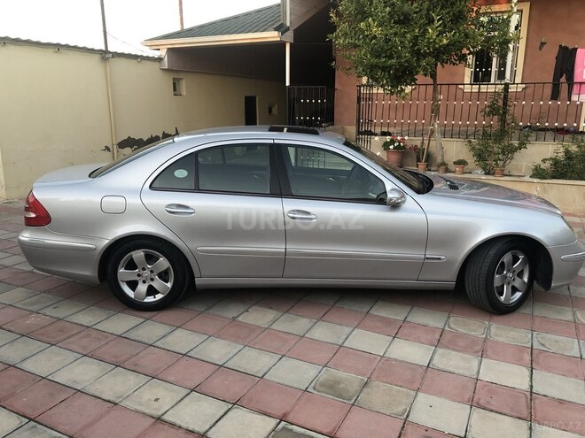 Mercedes E 240 2002, 323,113 km - 2.4 l - Bakı