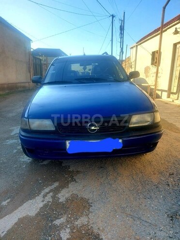 Opel Astra 1997, 275,000 km - 1.6 l - Bakı