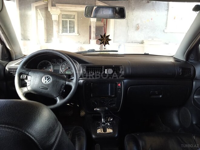 Volkswagen Passat 2003, 385,123 km - 1.8 л - Hacıqabul